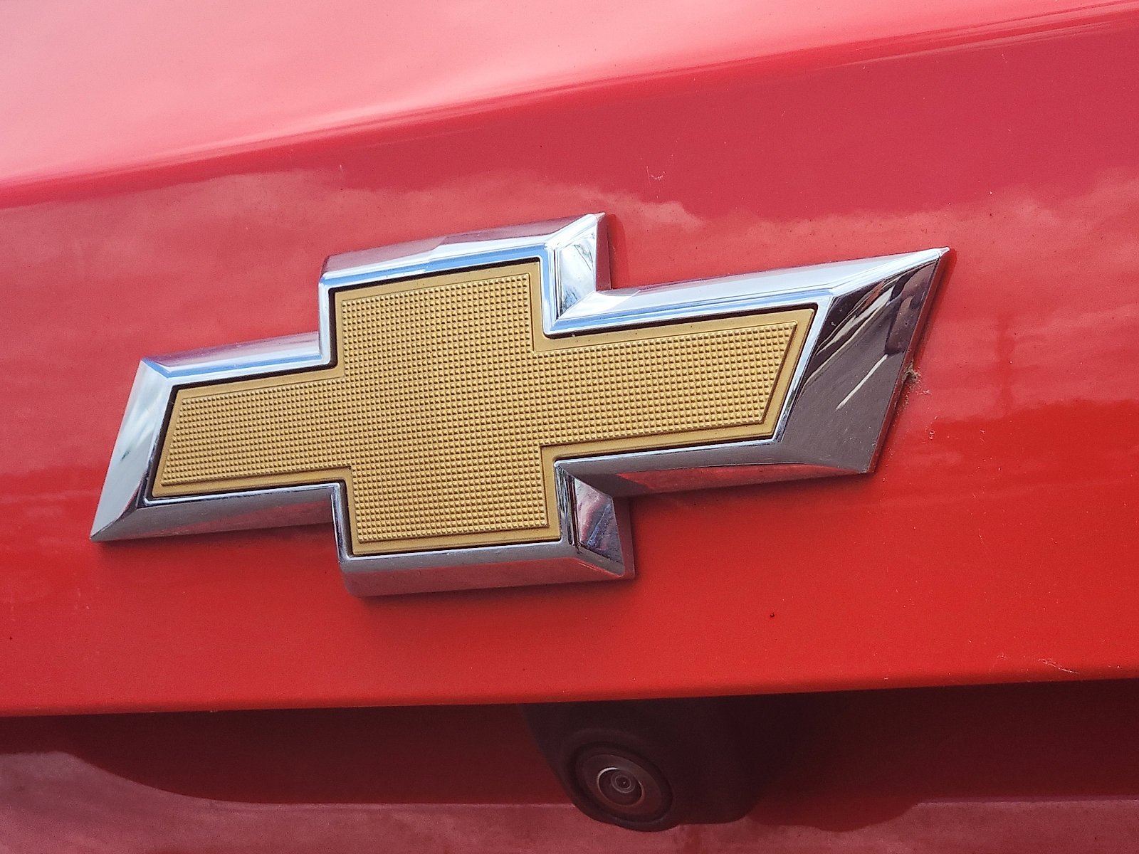 Used 2025 Habanero Orange Chevrolet LT image 31