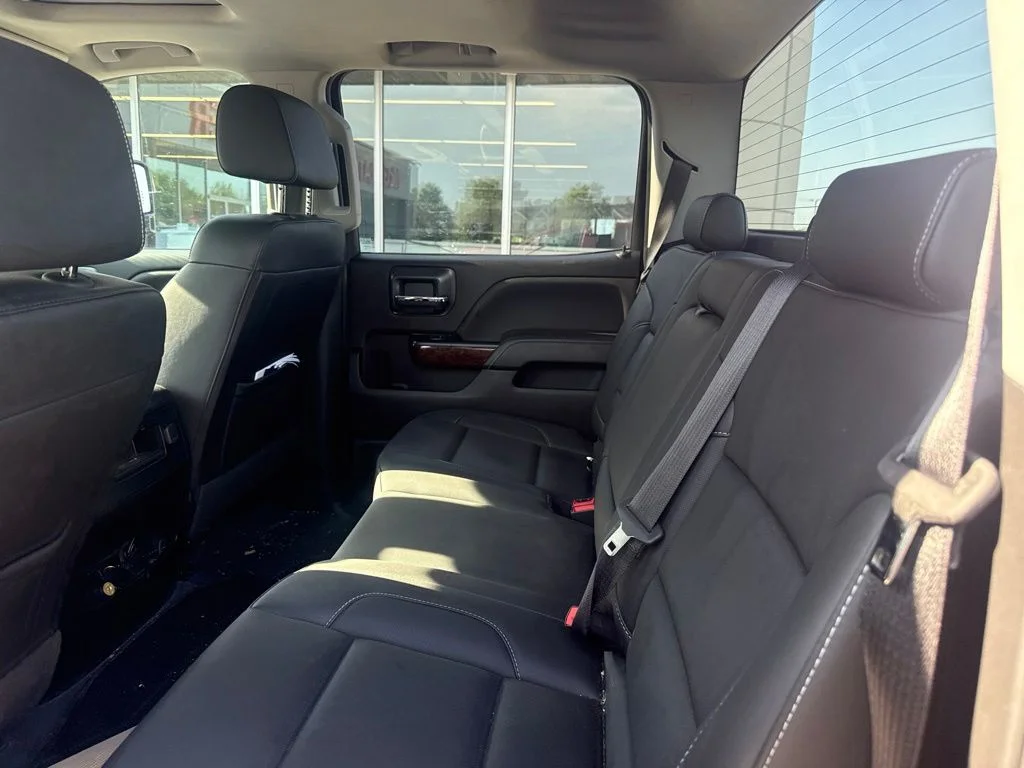 Used 2019 Red GMC SLT image 6