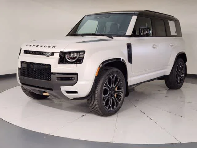 2026 Land Rover Defender OCTA