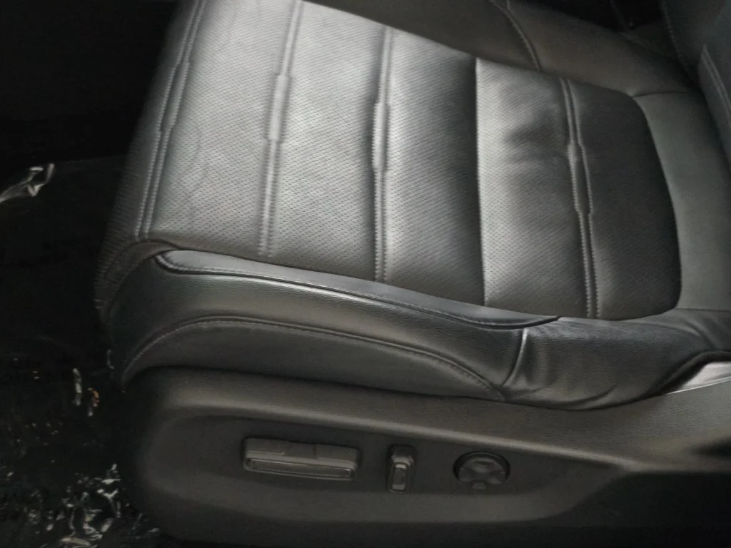 Used 2022  Honda EX-L image 29
