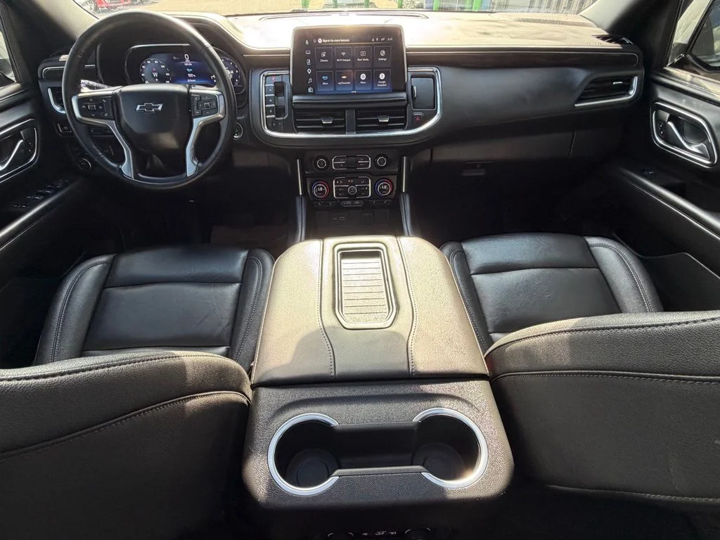 Used 2024 Gray Chevrolet Z71 image 12