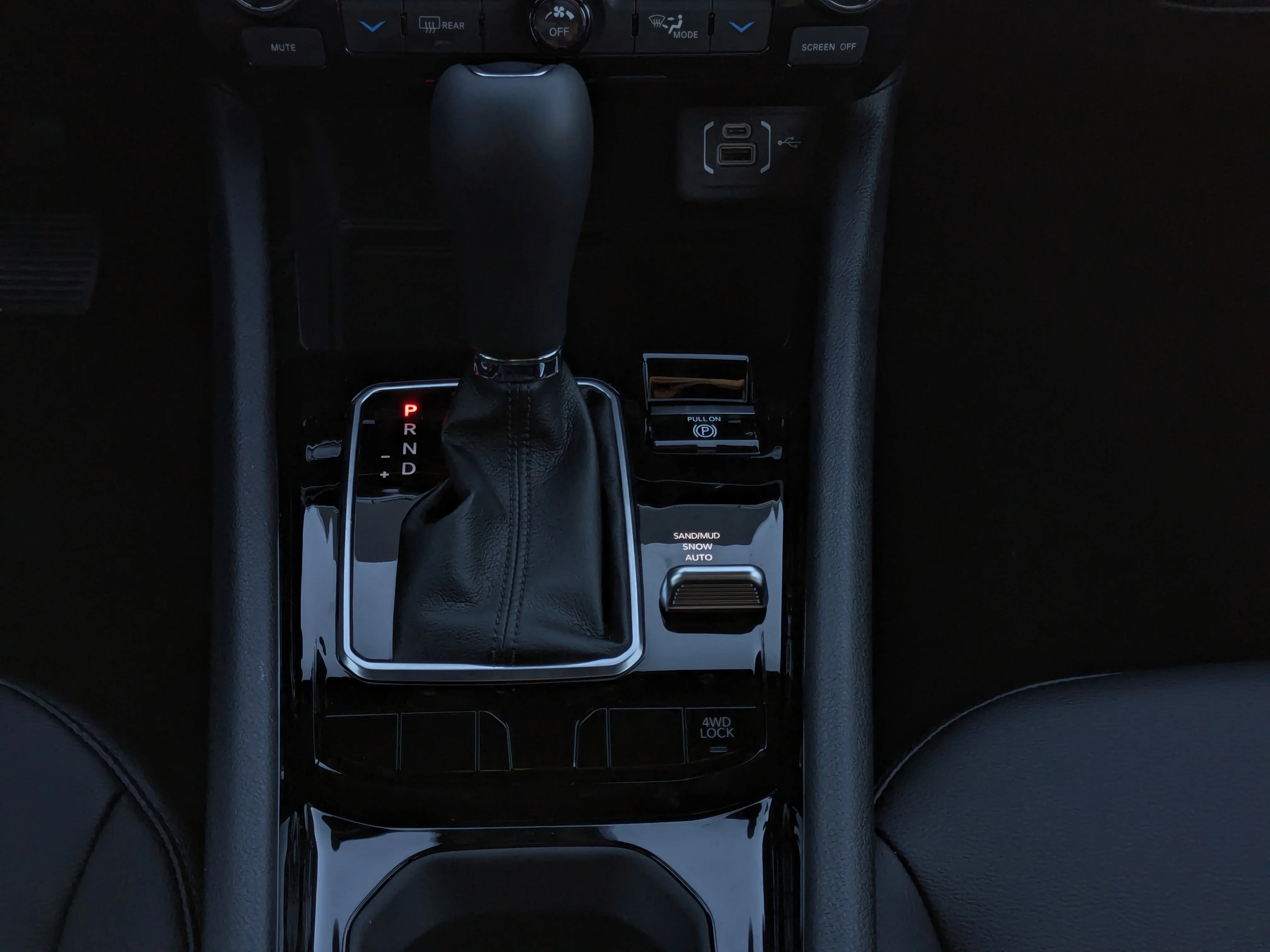 New 2026 Black Jeep North - Altitude Special Edition/18Black Wheels image 24