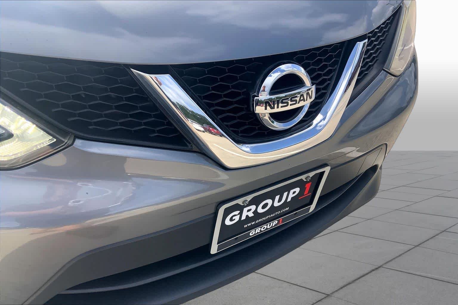 Used 2017 Gun Metallic Nissan SV image 29