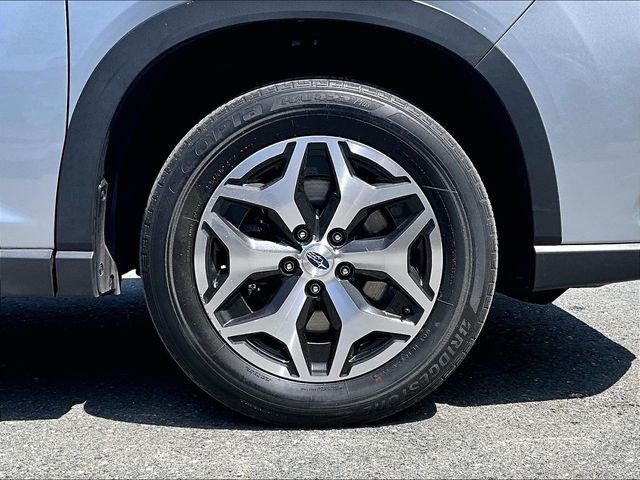 Used 2023 Silver Subaru Premium image 9