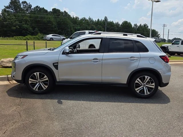 Used 2021  Mitsubishi 2.0 ES image 4