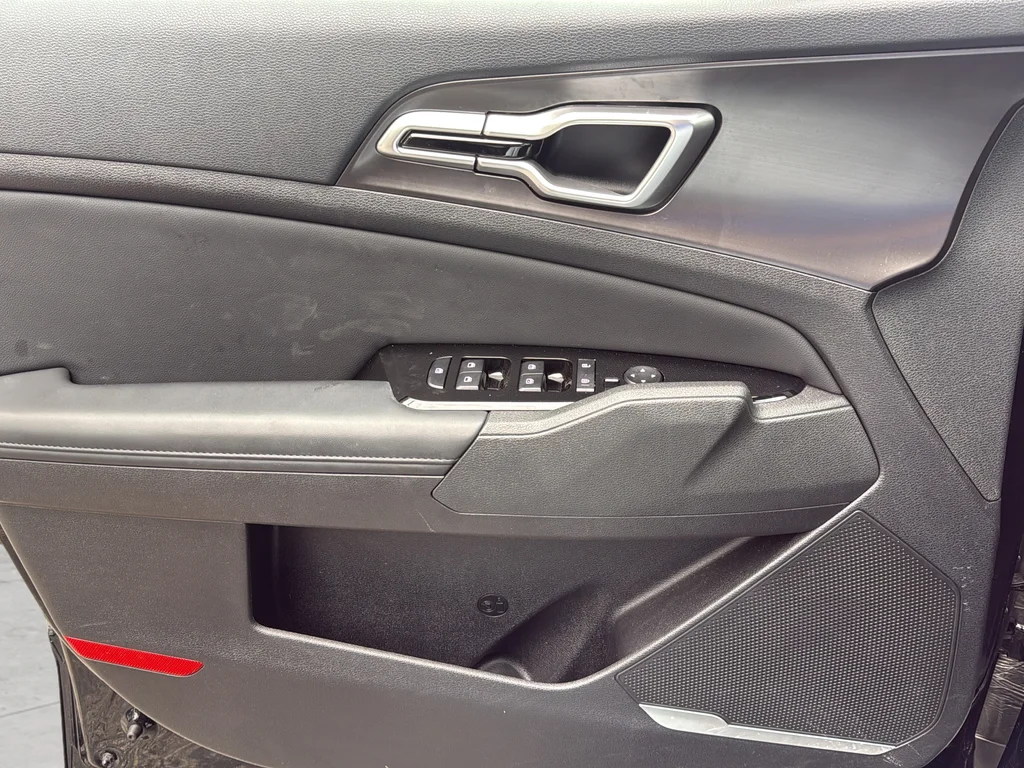 Used 2023 Black Kia EX image 28