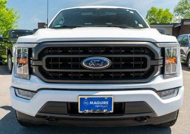 Used 2023 White Ford XLT image 3