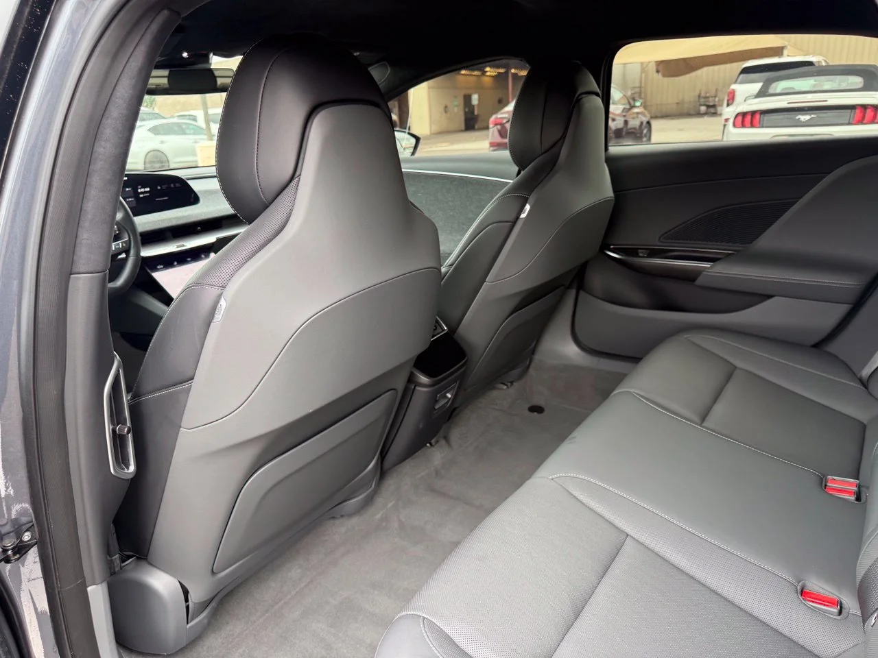 Used 2024 Quantum Gray Lucid Pure image 11