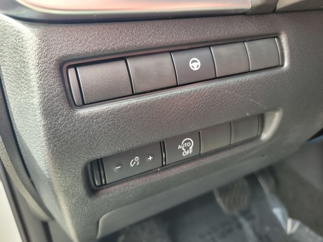 Used 2023 White Nissan SV image 19