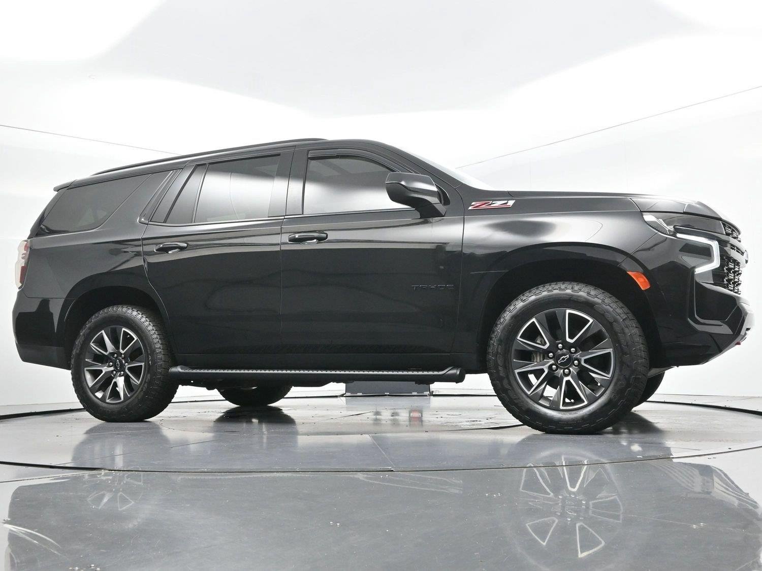 Used 2021 Black Chevrolet Z71 image 46