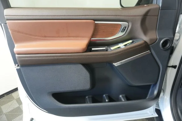 New 2027 Star White Metallic Tri-Coat Ford King Ranch® image 26