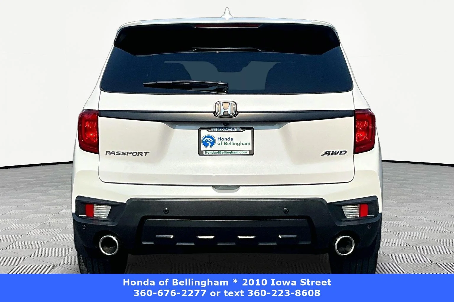 Used 2023 Platinum White Pearl Honda EX-L image 5