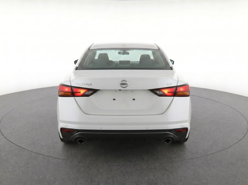 Used 2024 White Nissan 2.5 SR image 4