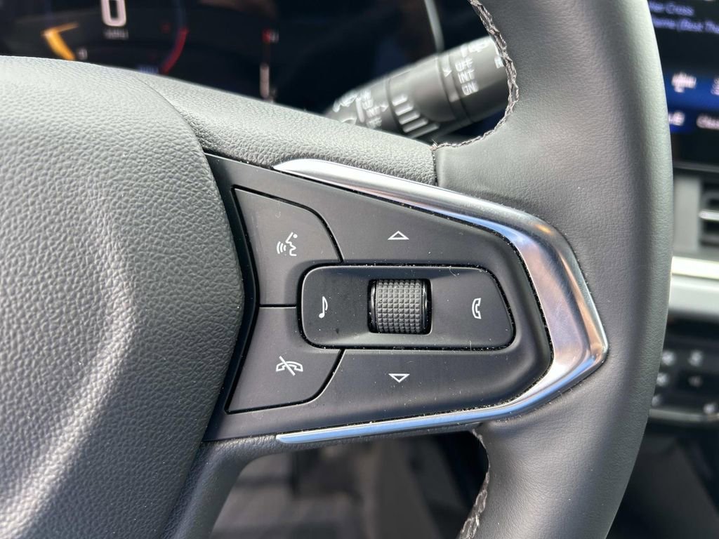 Used 2025 Sterling Gray Metallic Chevrolet LT image 29