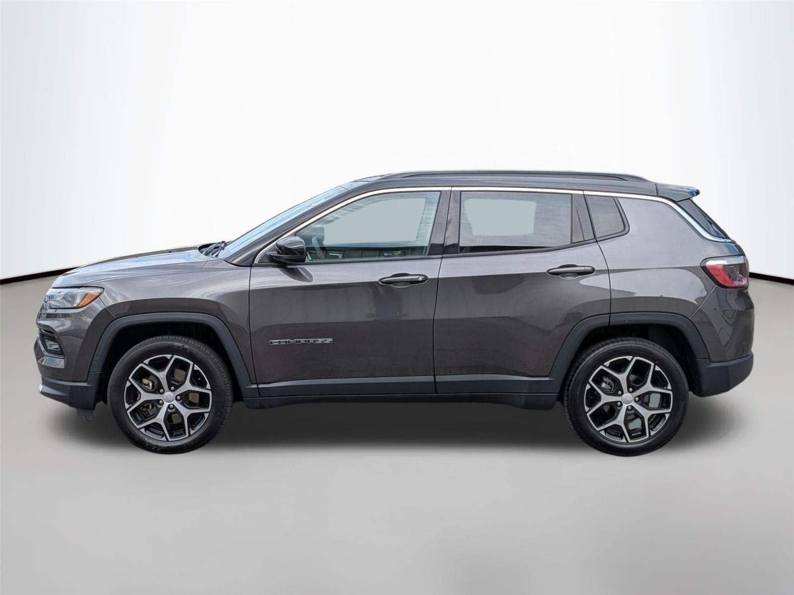 Used 2024 Black Clearcoat Jeep Limited image 8