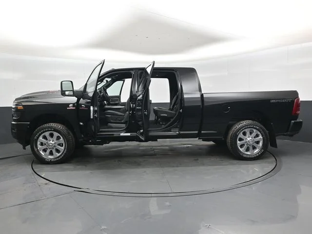 New 2026 Diamond Black Crystal Pearl-Coat Exterior Paint RAM Laramie image 49
