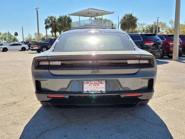 2025 Dodge Charger Daytona R/T - Photo 8