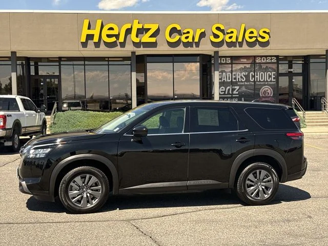 2024 Nissan Pathfinder S