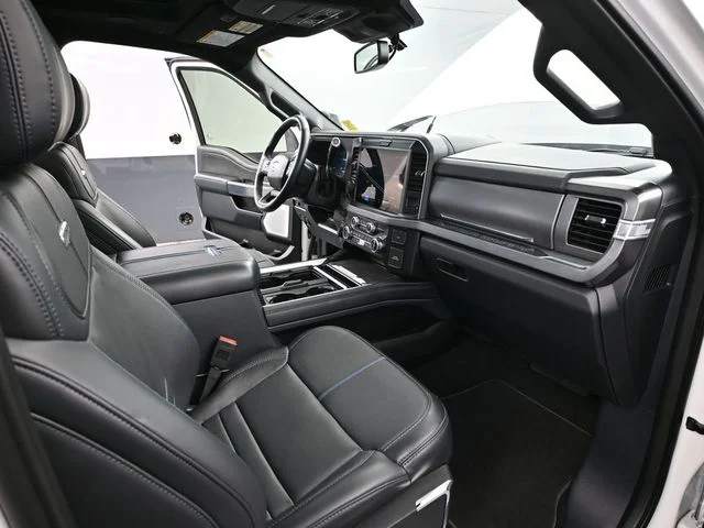 2025 Ford F-250 Super Duty Platinum - Photo 53
