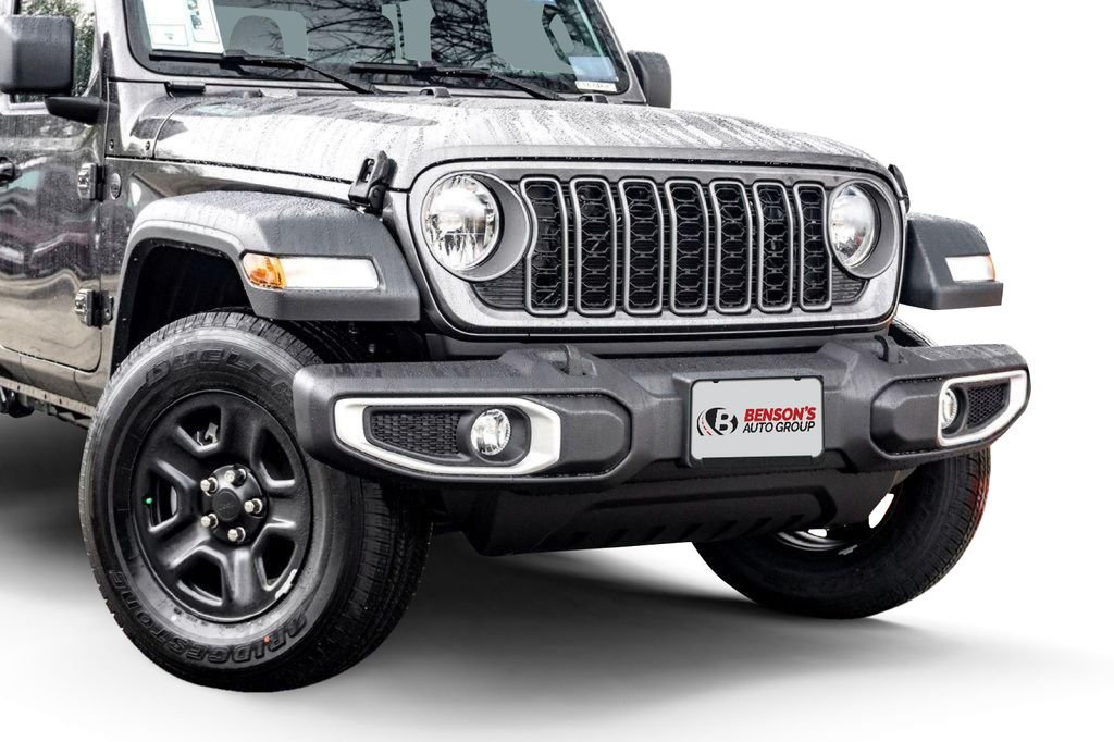 New 2026 Granite Crystal Metallic Clear-Coat Exterior Paint Jeep Sport image 3
