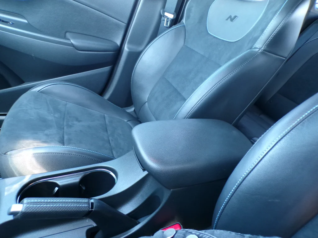 Used 2022 Ultra Black Hyundai Base image 22