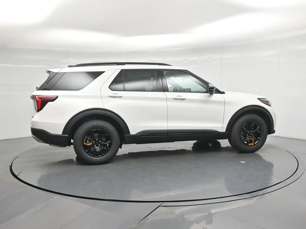 2026 Ford Explorer Tremor - Photo 23