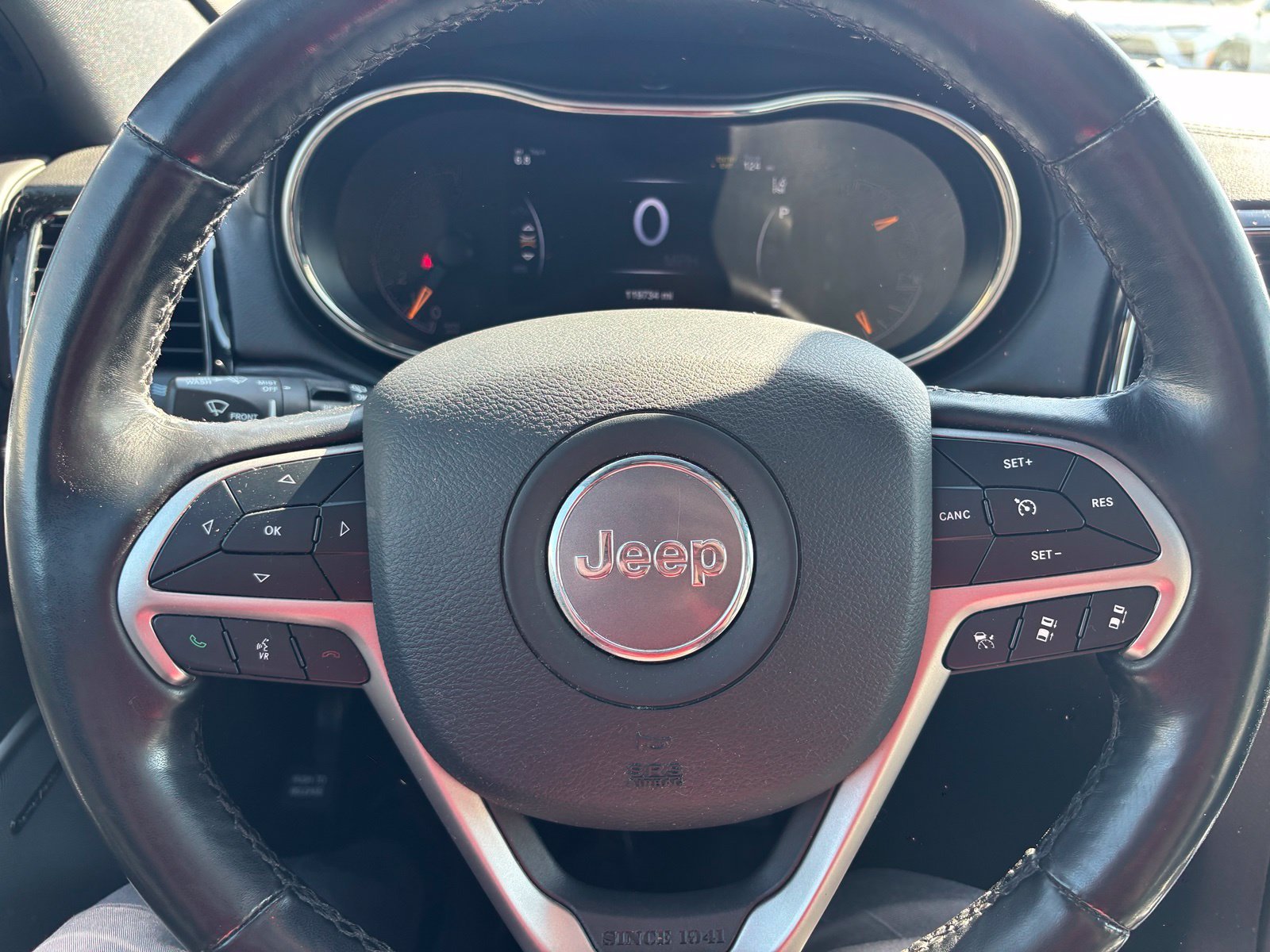 Used 2020 Diamond Black JEEP Overland image 16