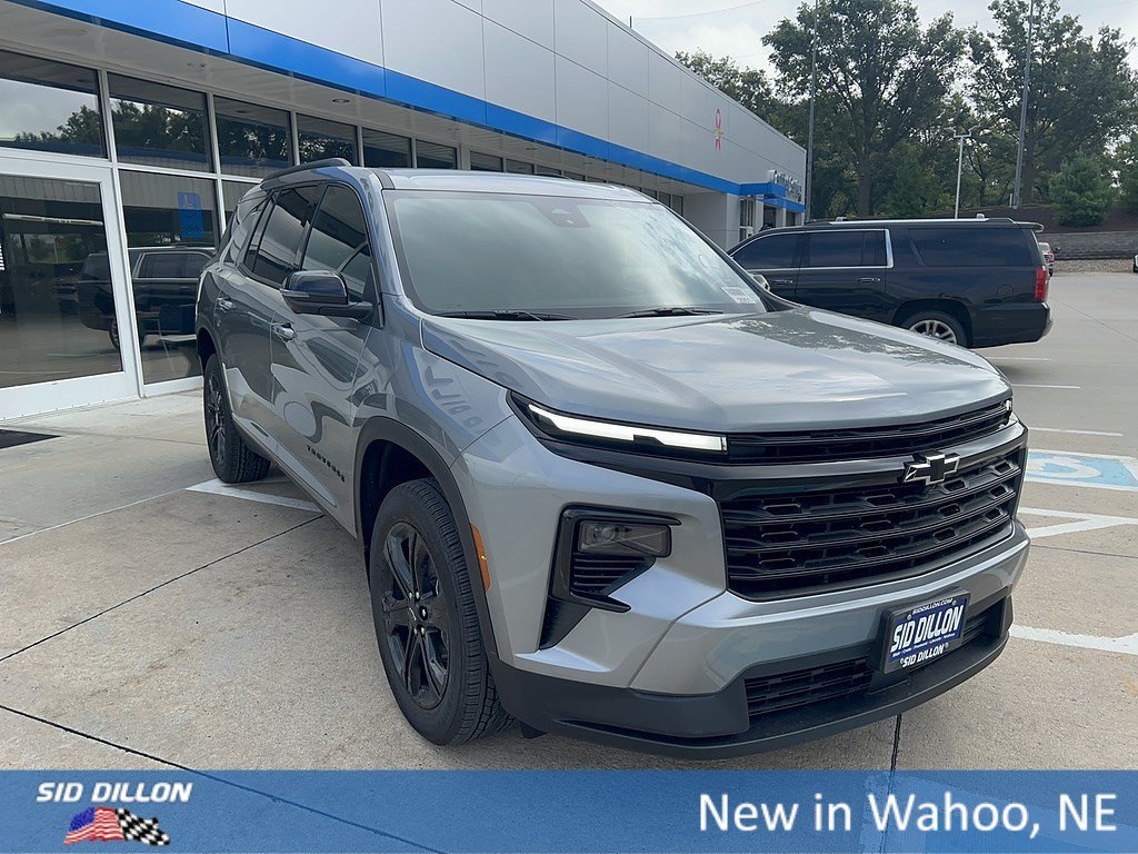 2027 Chevrolet Traverse LT - Photo 7
