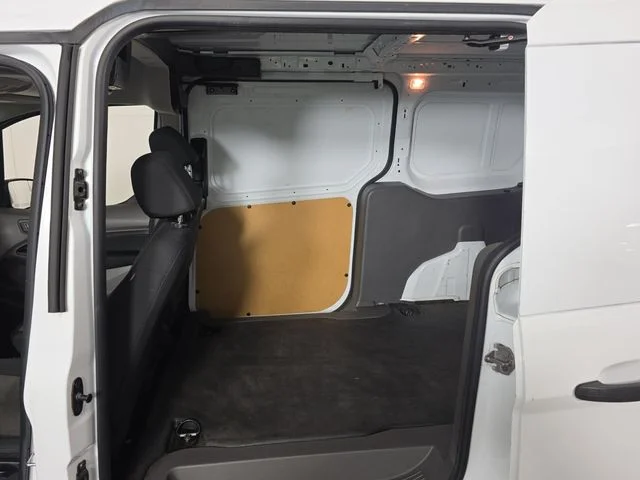 Used 2020 Frozen White Ford XL image 25
