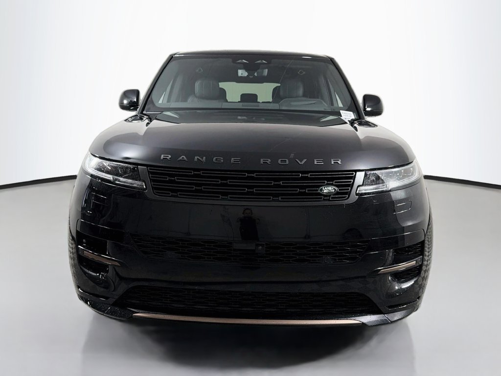 New 2027 Santorini Black Land Rover Dynamic SE P400 image 2