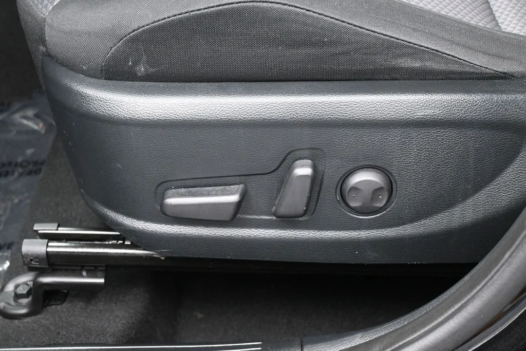 Used 2023 Fusion Black Kia S image 12