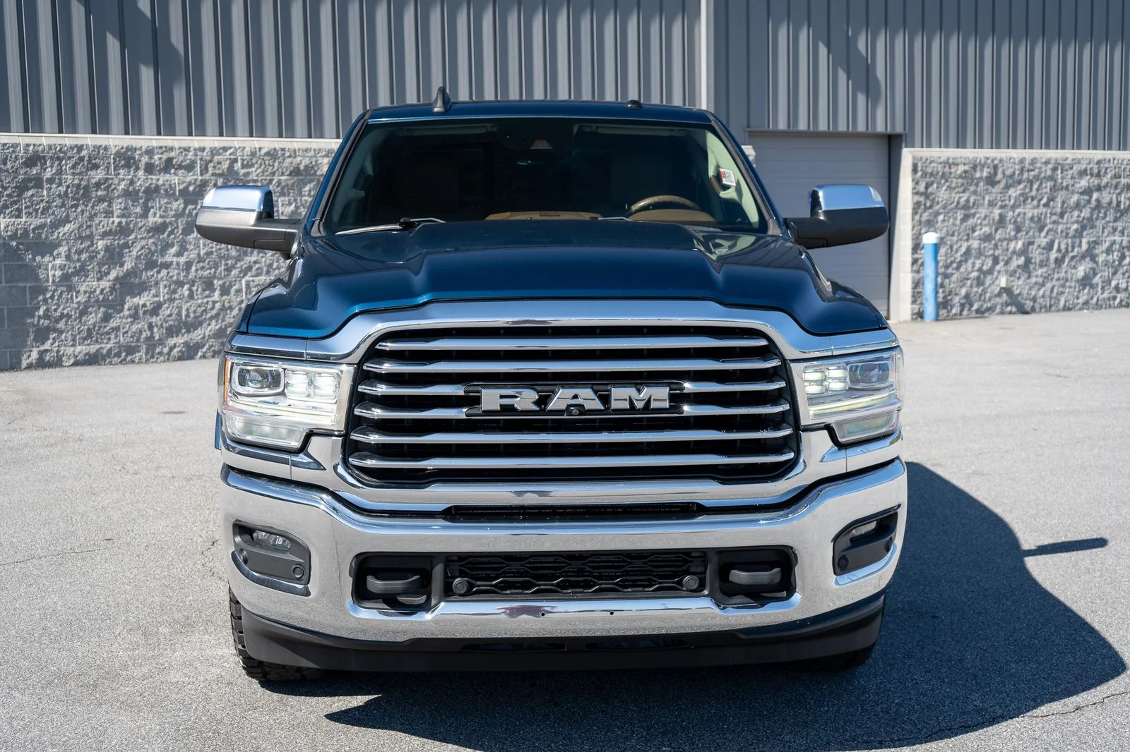 Used 2019 Blue Ram Laramie Longhorn image 4