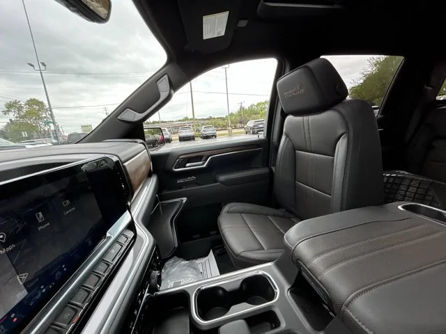 New 2026 Black Chevrolet High Country image 51