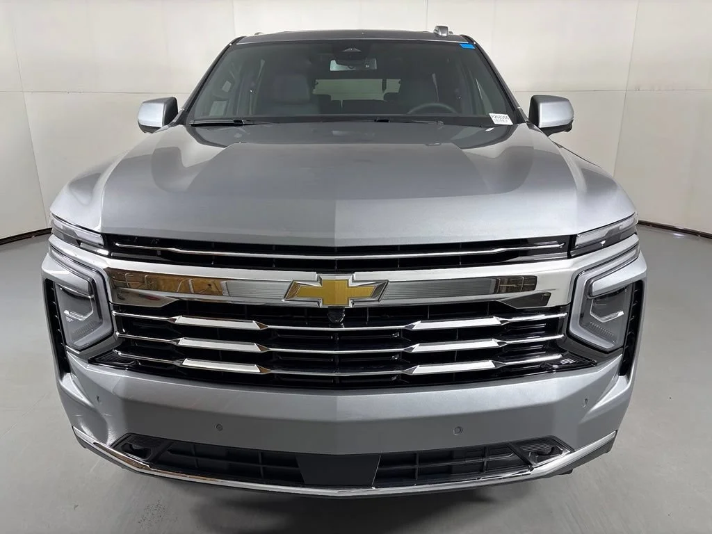 New 2026 Sterling Gray Metallic Chevrolet LT image 4