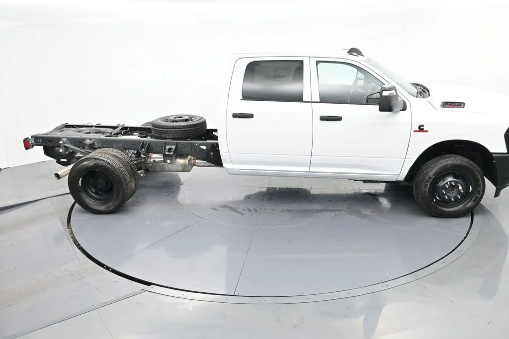 2026 RAM 3500 Chassis Tradesman - Photo 22