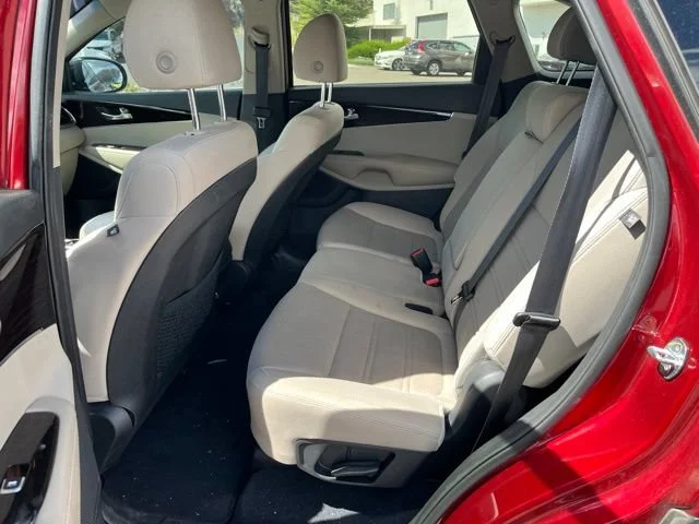 Certified Used 2020 Passion Red Kia S V6 image 15