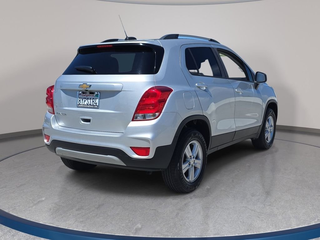 Used 2021 Silver Chevrolet LT image 6