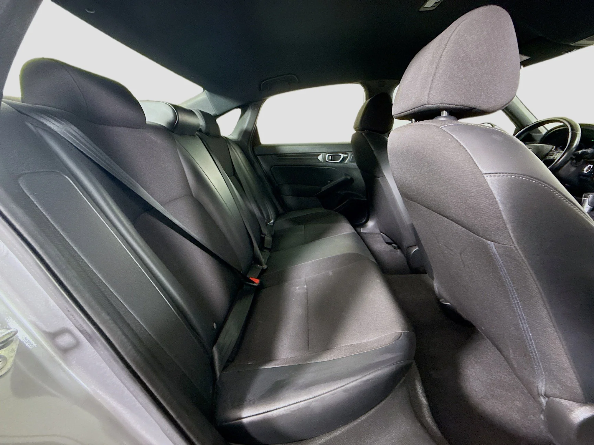 Used 2022 Lunar Silver Metallic Honda Sport image 23