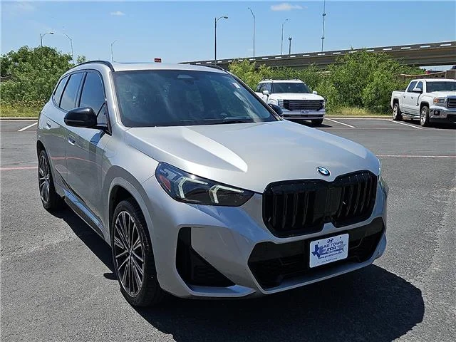 Used 2025 Space Silver Metallic BMW xDrive28i All-Wheel Drive Sports Activity Vehicle image 6