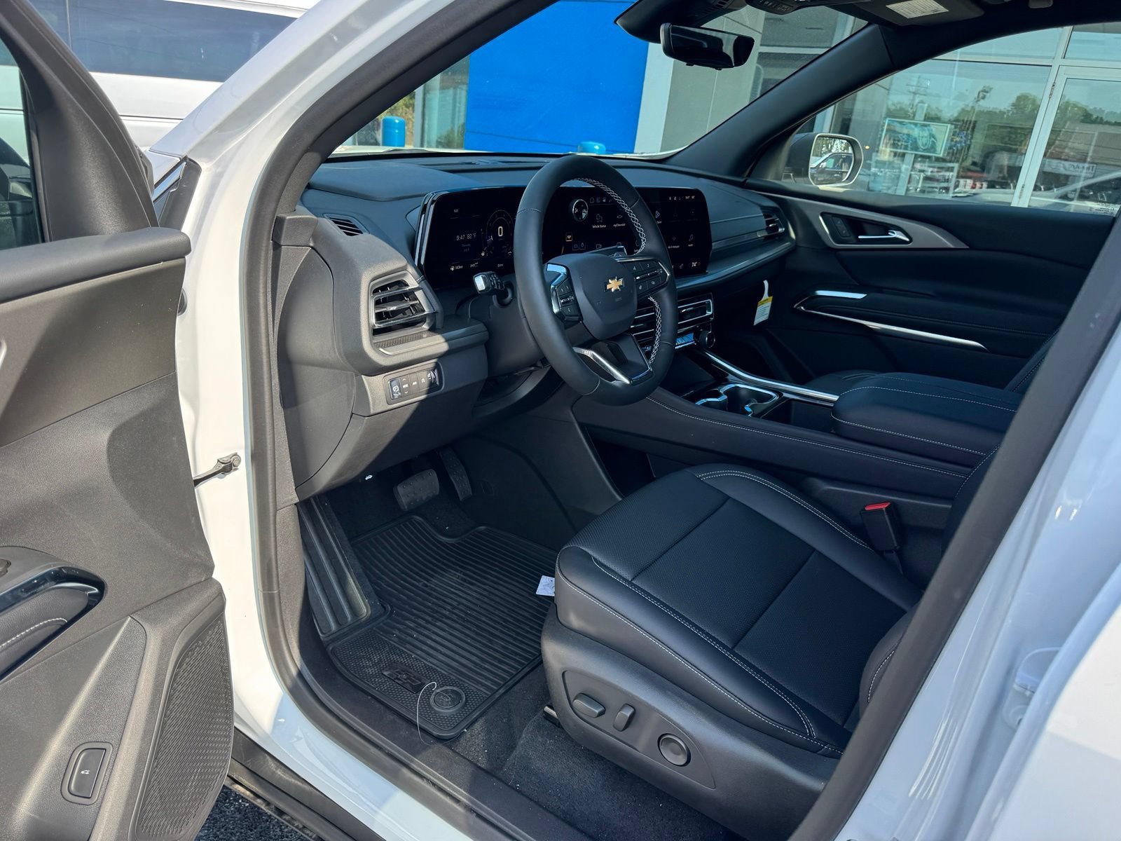 2026 Chevrolet Traverse LT - Photo 9