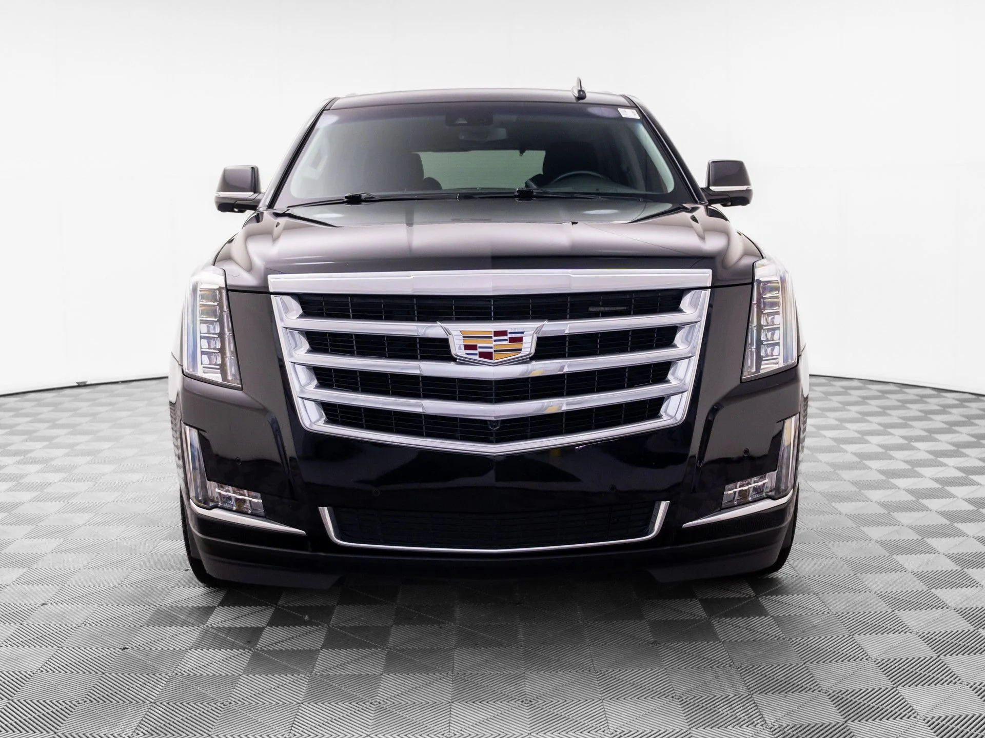 Used 2019 Black Cadillac Luxury image 8