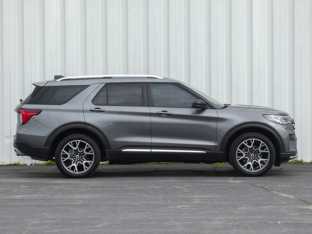 Used 2025 Gray Ford Platinum image 2