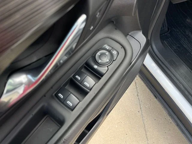 Used 2024 White GMC SLE image 11