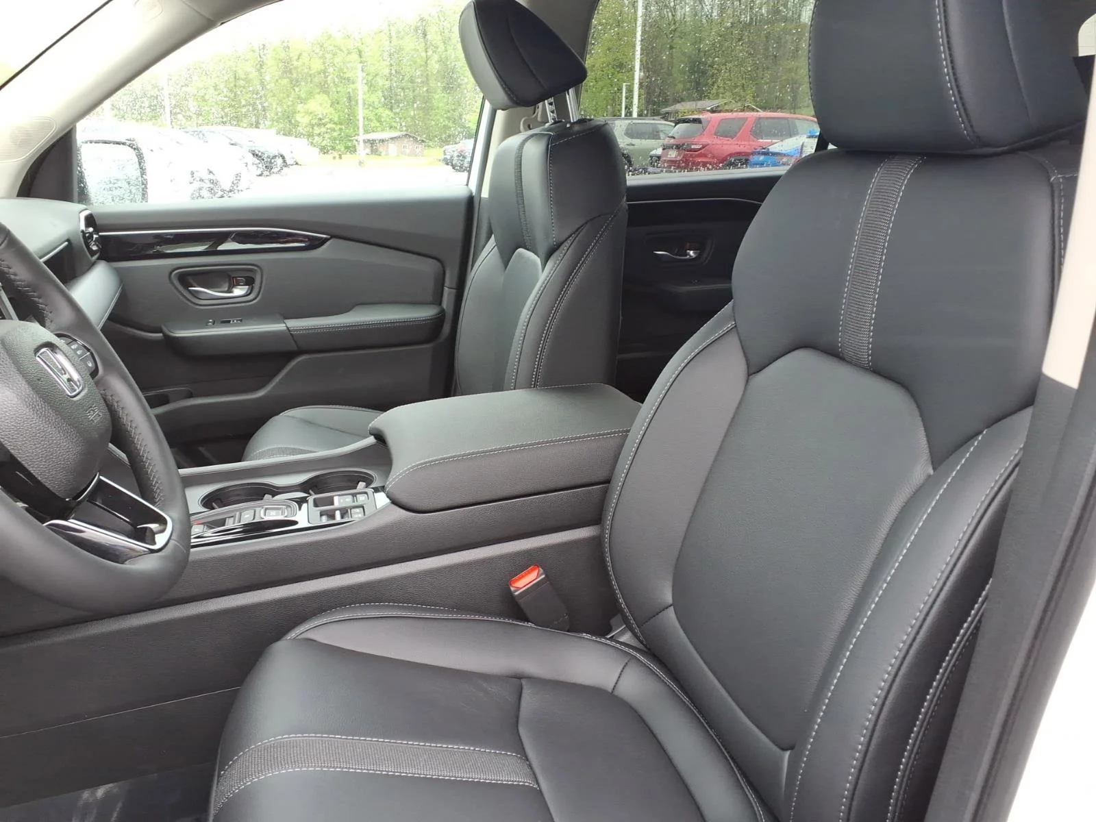 New 2026 Platinum White Pearl Honda RTL image 5