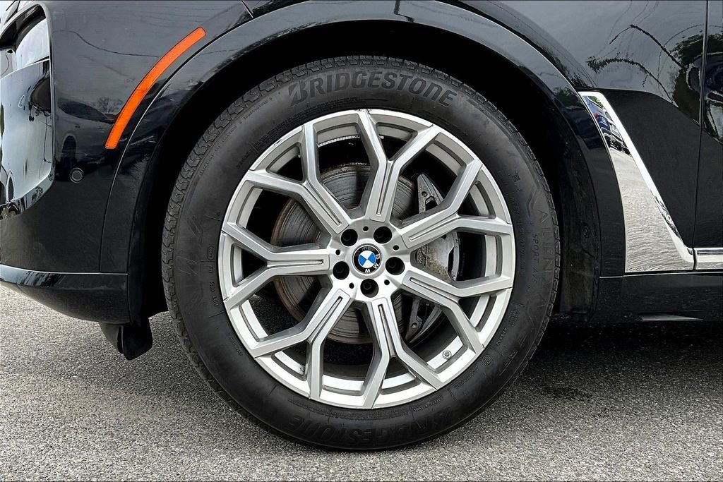 Used 2023 Black BMW xDrive40i image 35