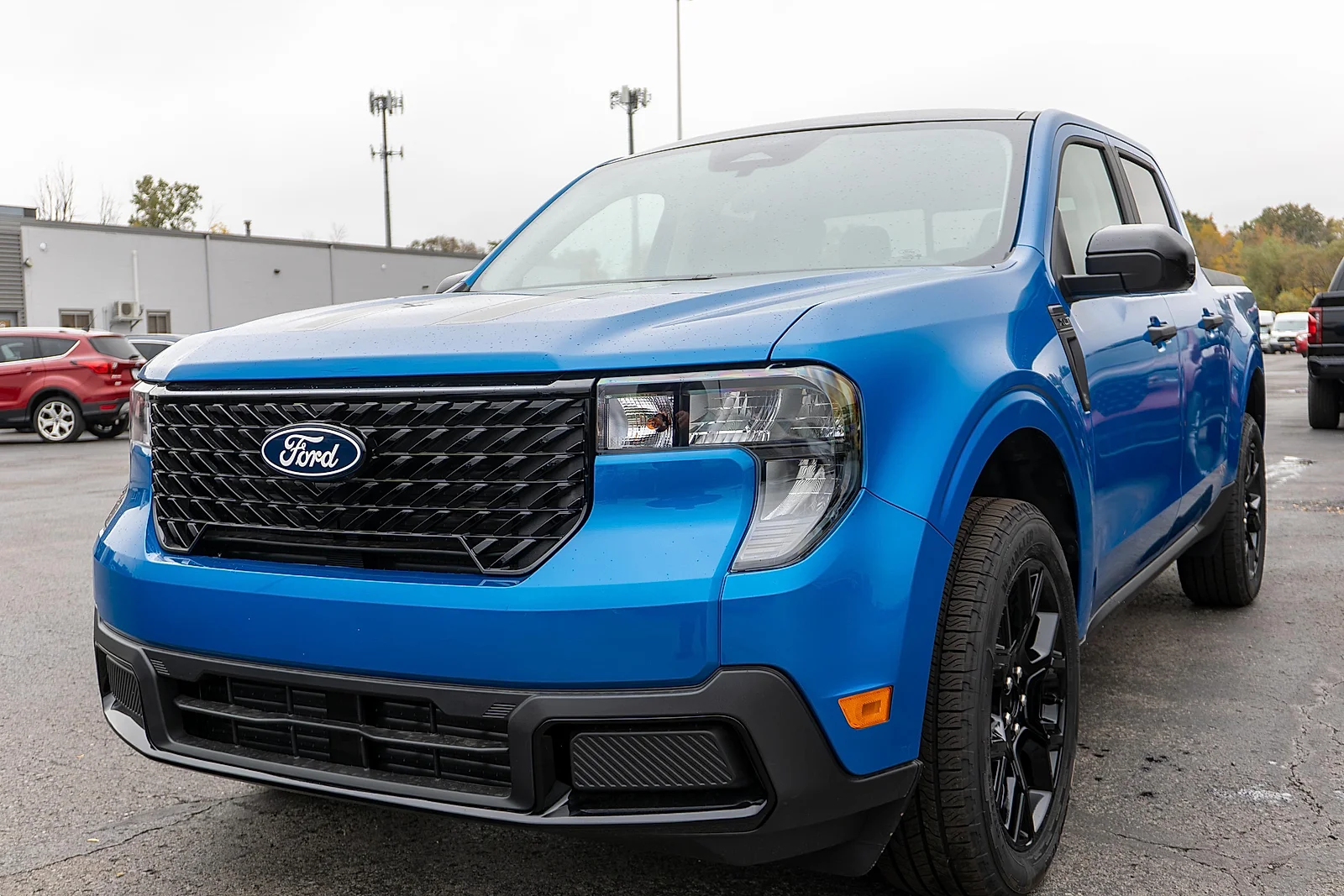 New 2026 Velocity Blue Ford XLT image 2