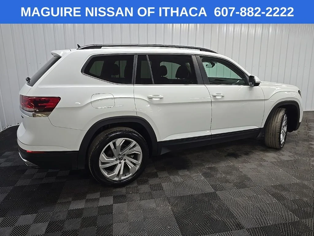 Used 2022 White Volkswagen 3.6L V6 SE w/Technology image 7