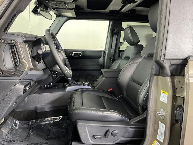 New 2025 Marsh Gray Ford Badlands® image 32