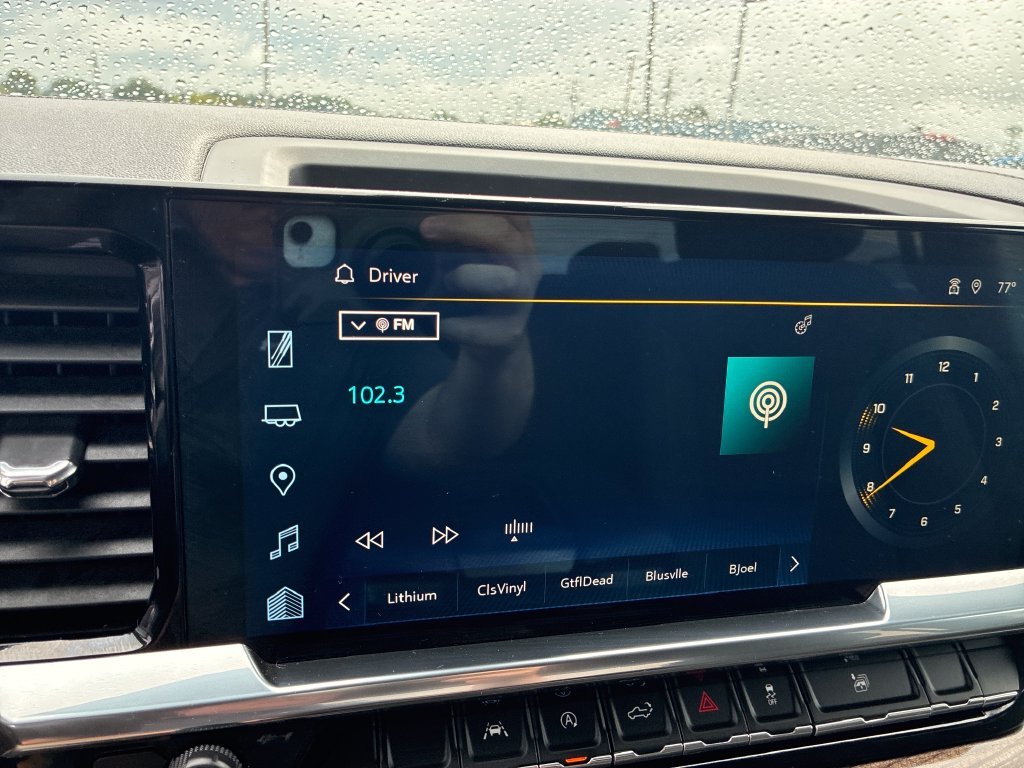 Used 2023 Gray Chevrolet LT image 15