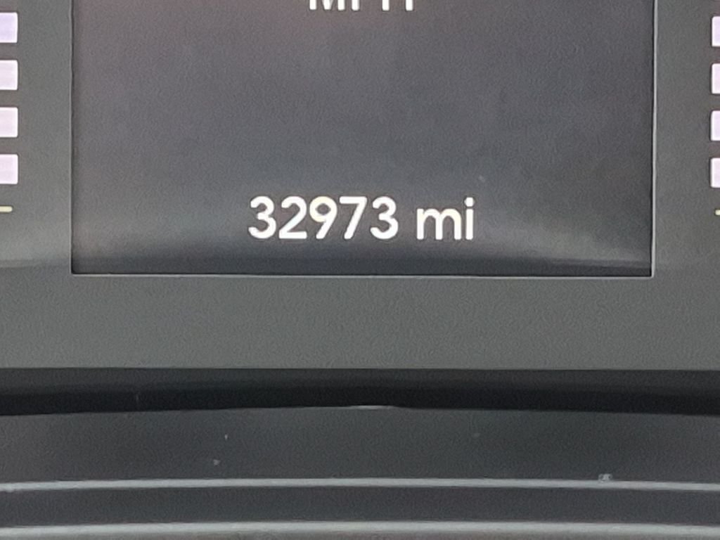 Used 2021 Red Jeep Latitude Lux image 13